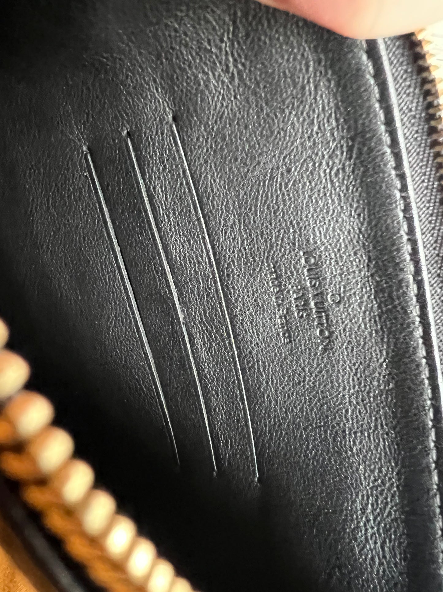 Preloved Authentic Selene Black Mahina Pouch/Wristlet