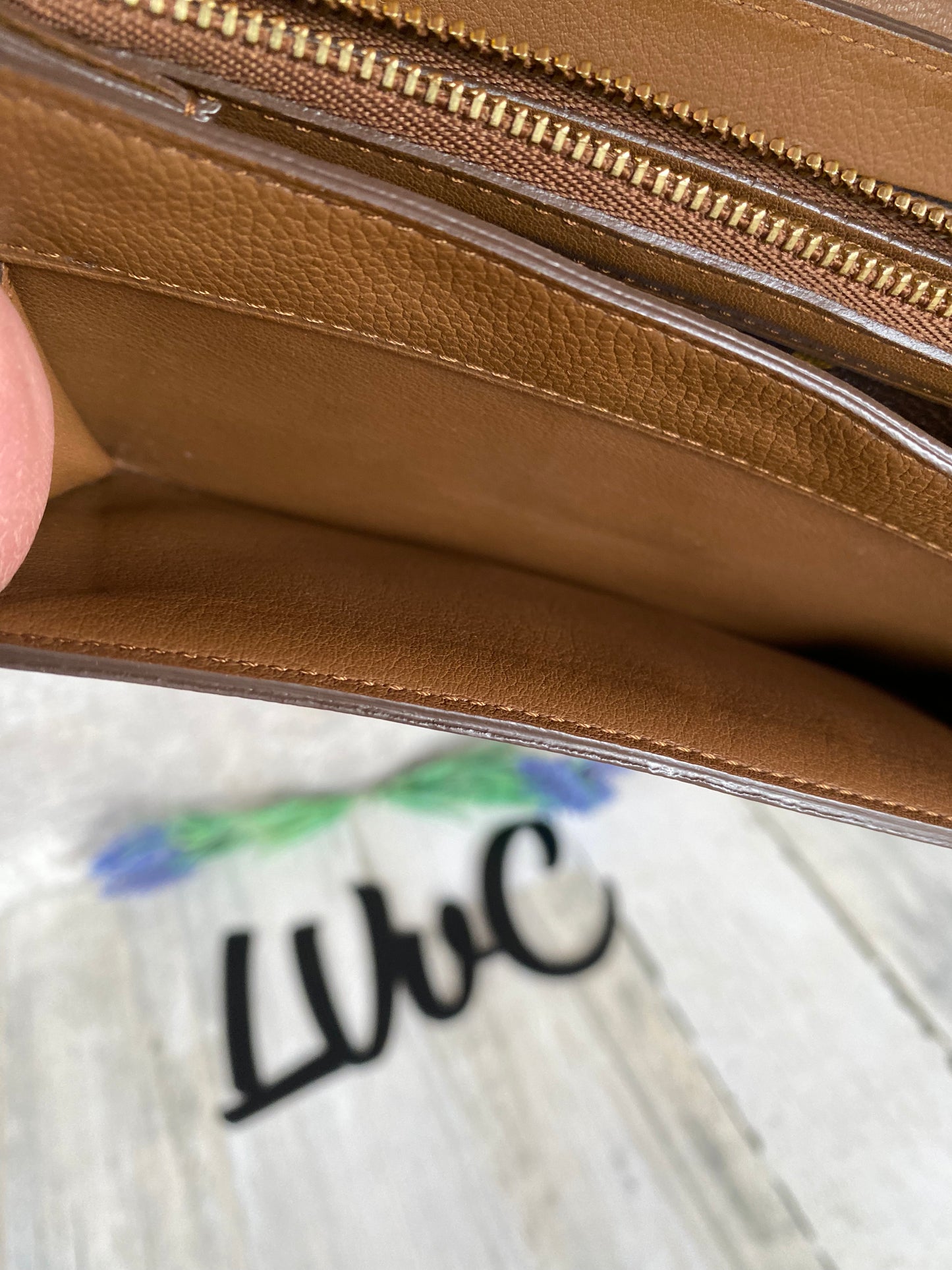 Preloved Long Wallet