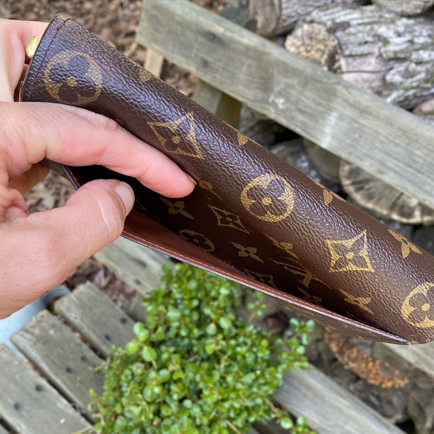 Preloved Sarah Wallet