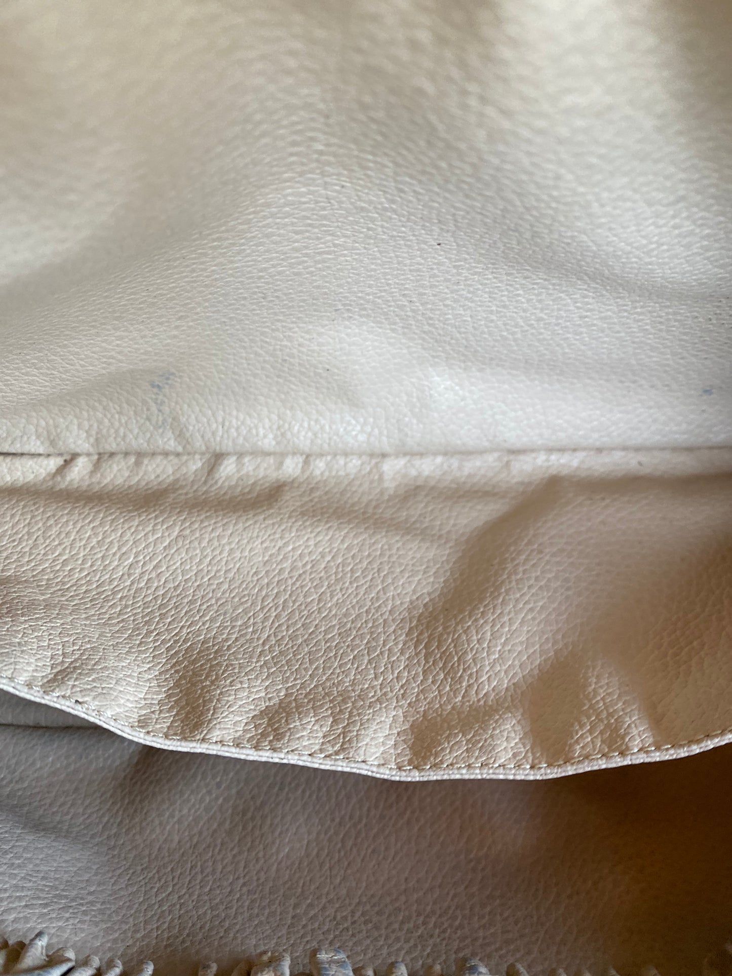 Preloved Authentic Trousse 28