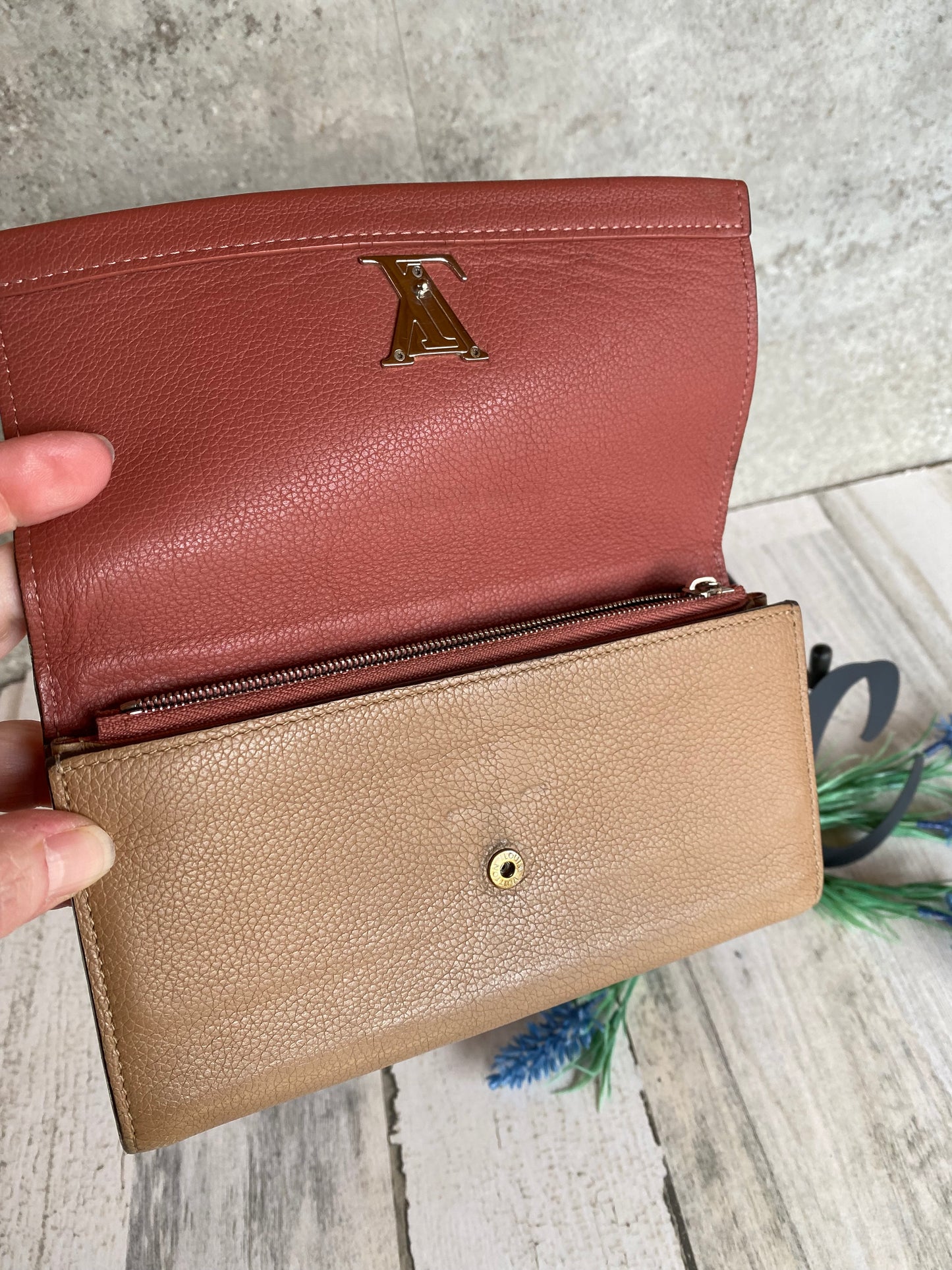 Preloved Lock Me Wallet II