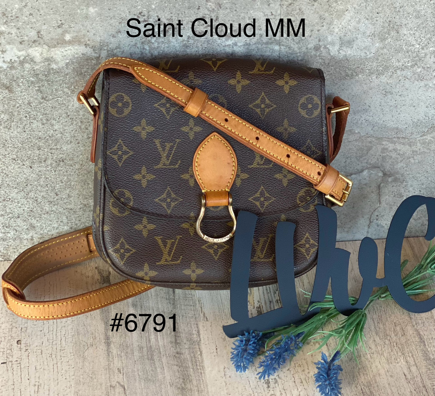 Authentic Preloved Saint Cloud MM crossbody