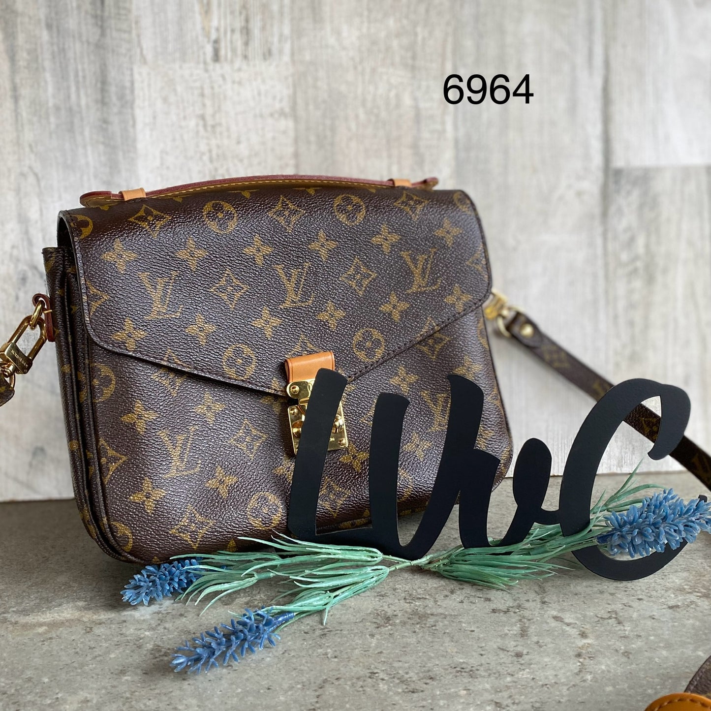 Authentic Preloved Pochette Métis Crossbody