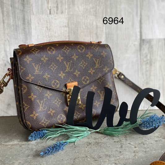 Authentic Preloved Pochette Métis Crossbody