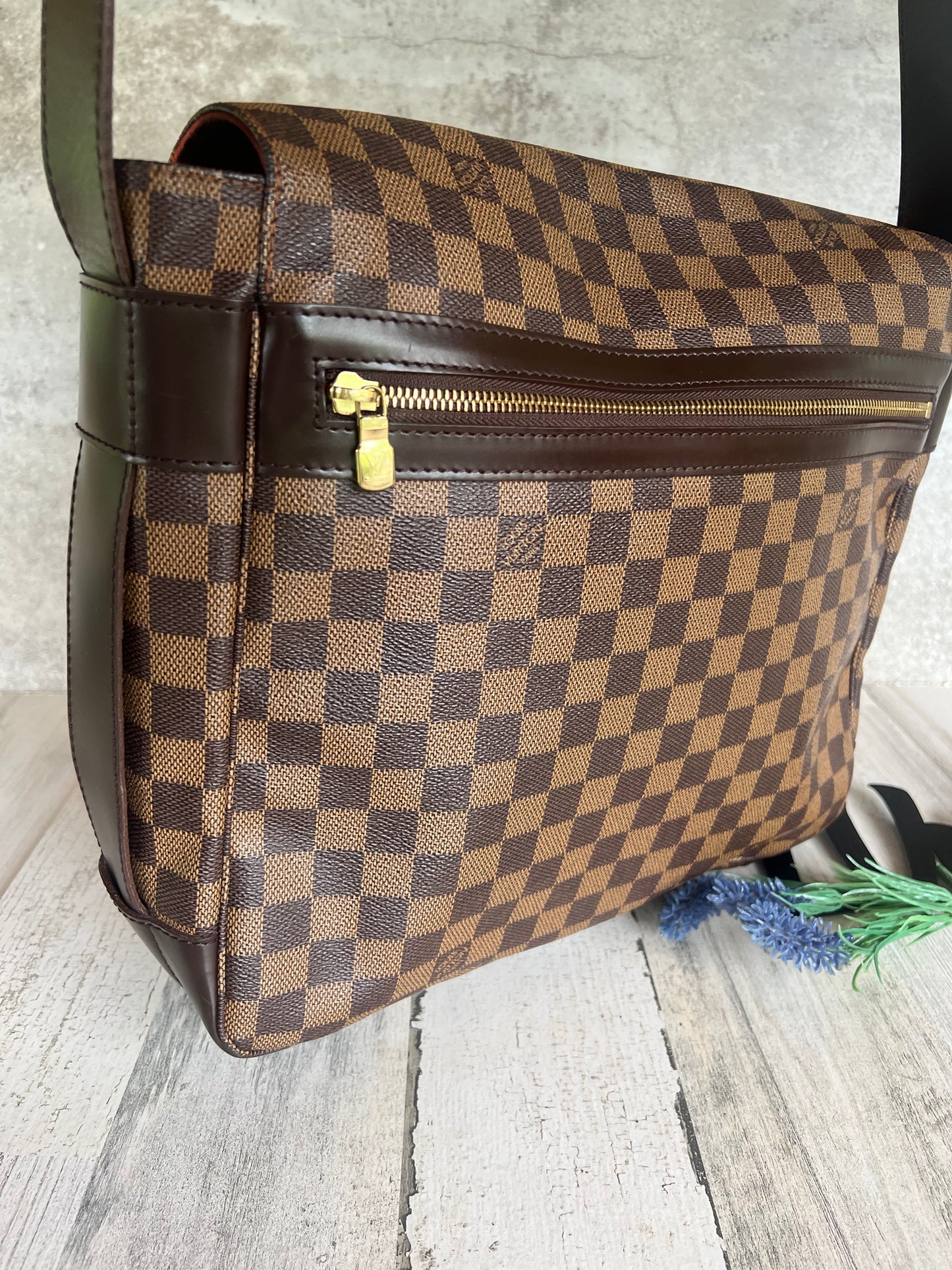 Authentic Preloved Bastille Messenger  Crossbody bag Damier Ebene