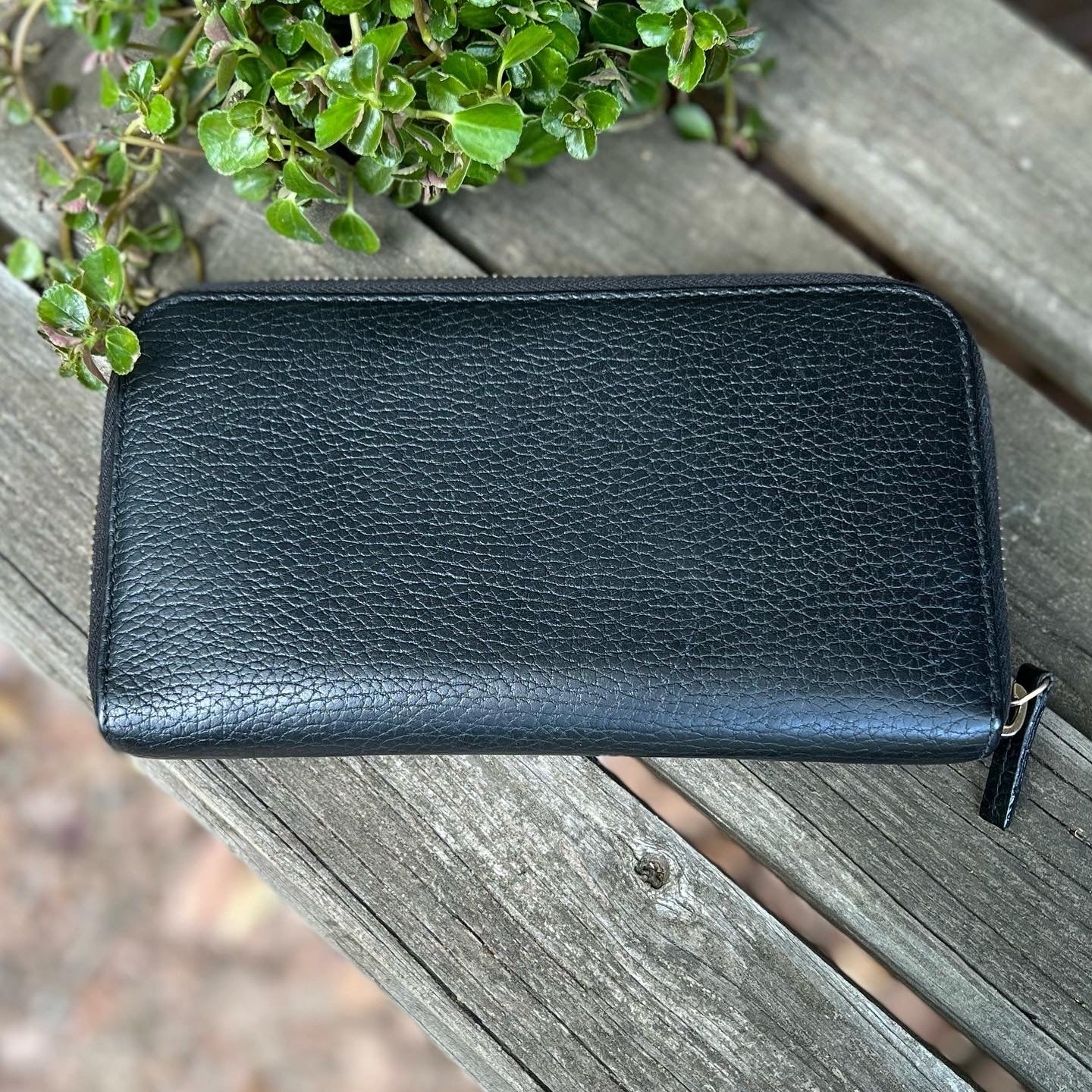 Preloved GG black zip around leather wallet