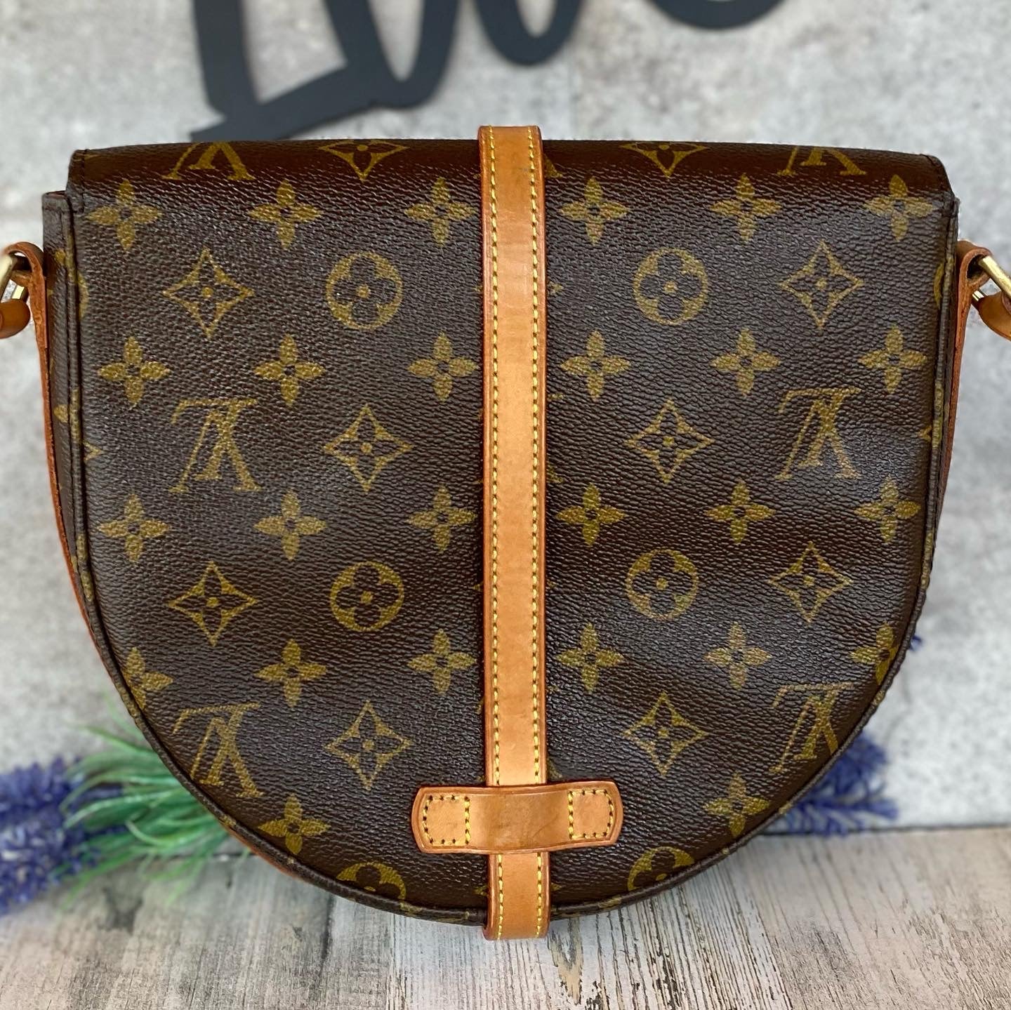 Louis Vuitton Chantilly Mm Cross