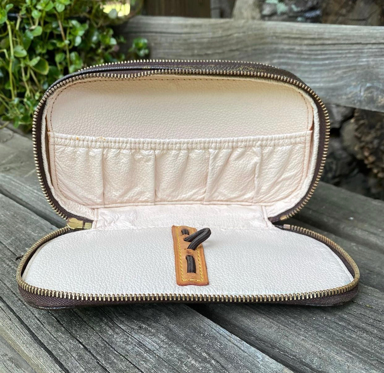 Pre-loved Trousse Blush Cosmetic Case