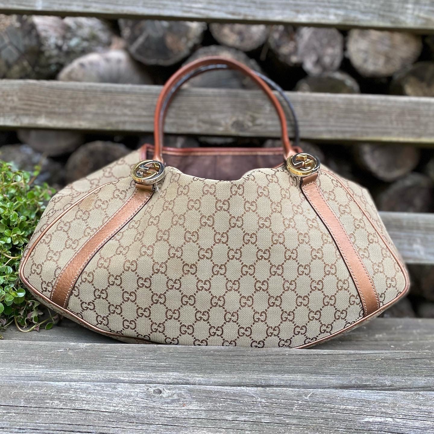 Gucci Shoulder/Hand Bag