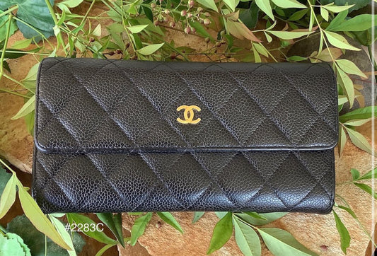 Preowned CC wallet black matrese