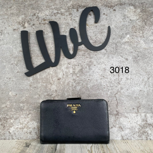 Preloved Authentic Black Leather Bifold Wallet