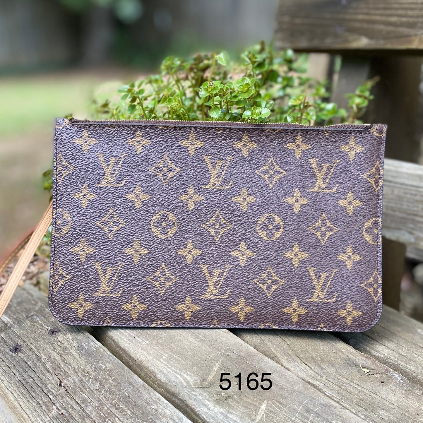 Preloved Authentic Pochette Wristlet