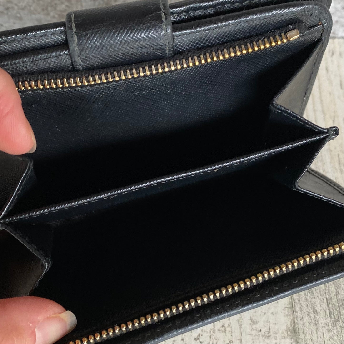 Preloved Authentic Black Leather Bifold Wallet