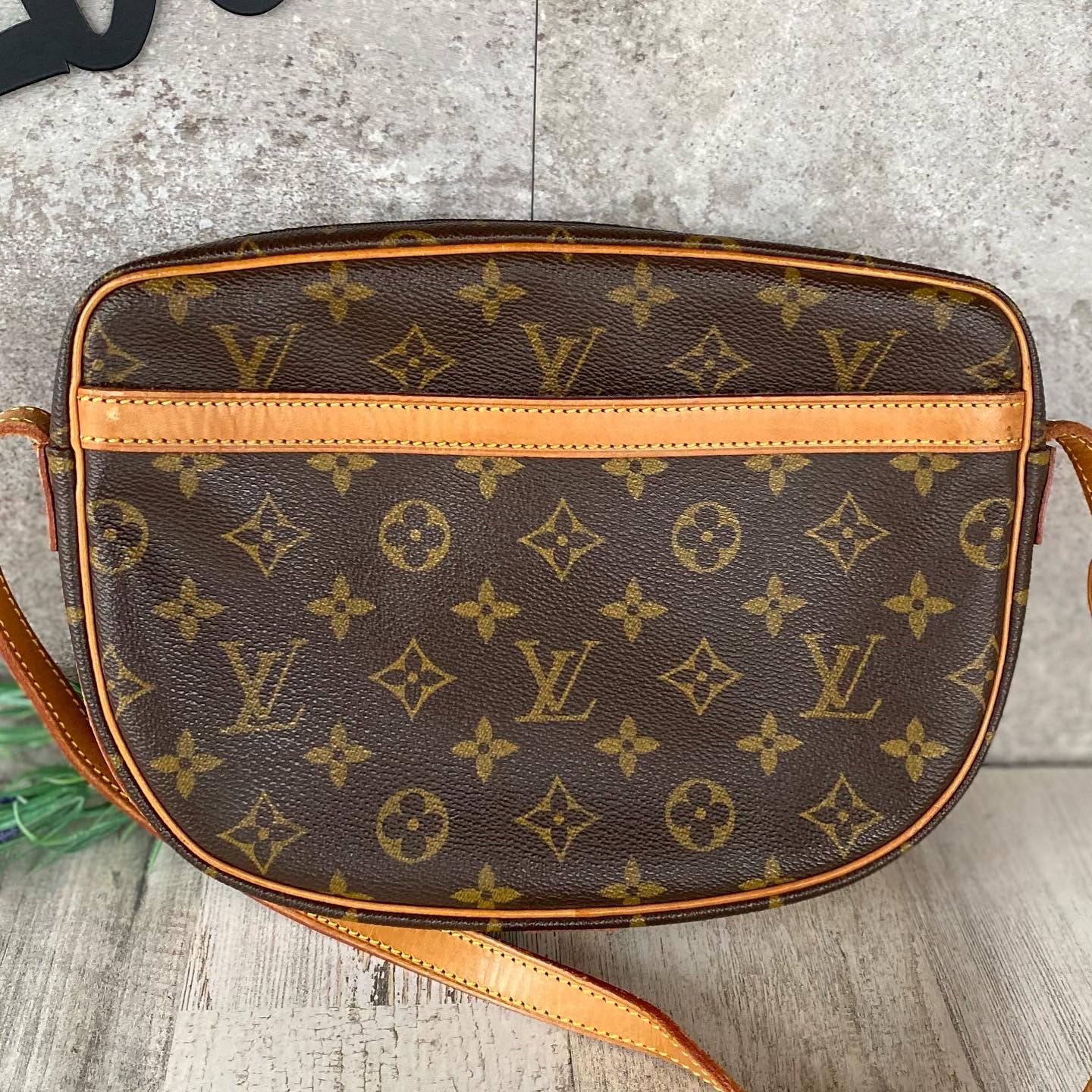 Preloved Jeunefille MM Crossbody