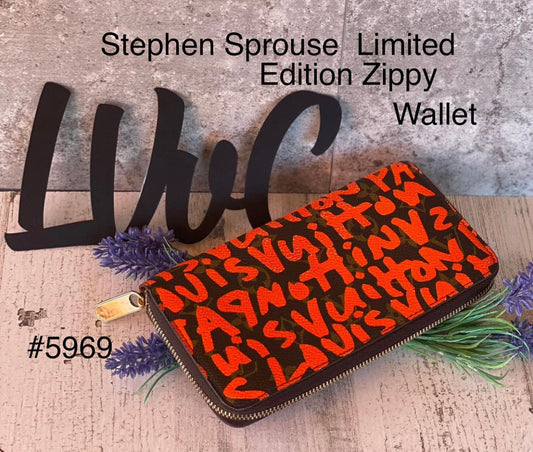 Preloved Zippy Wallet