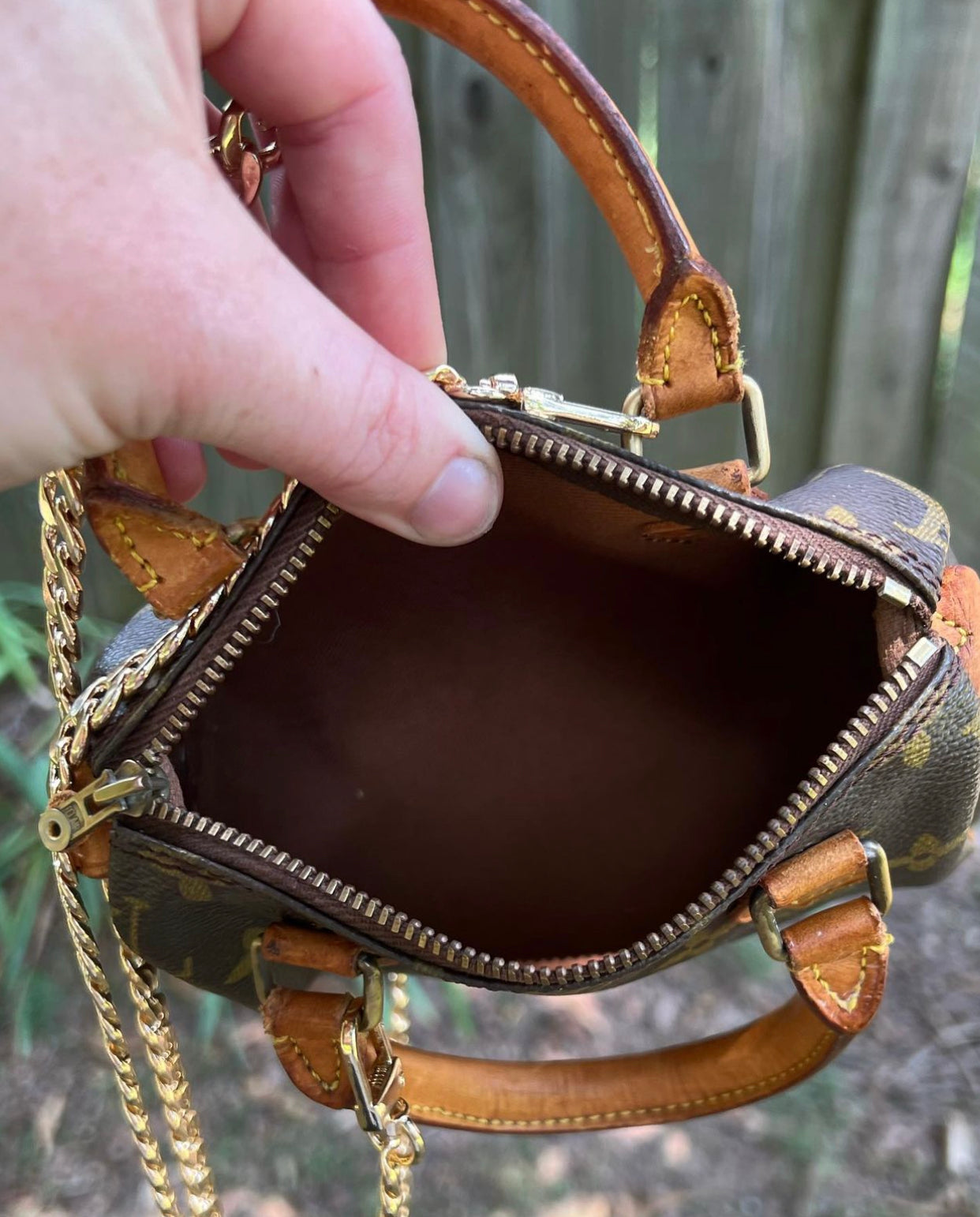louis vuitton small purse gold chain straps