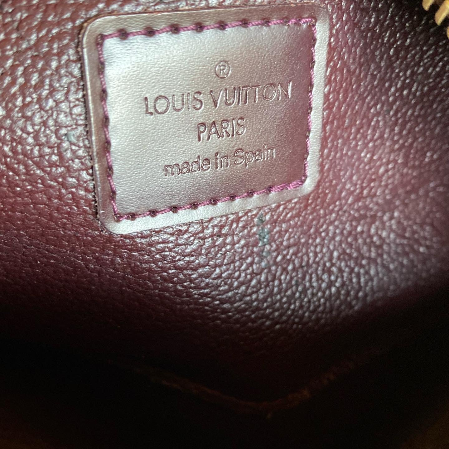 Preloved Trousse Bordeaux