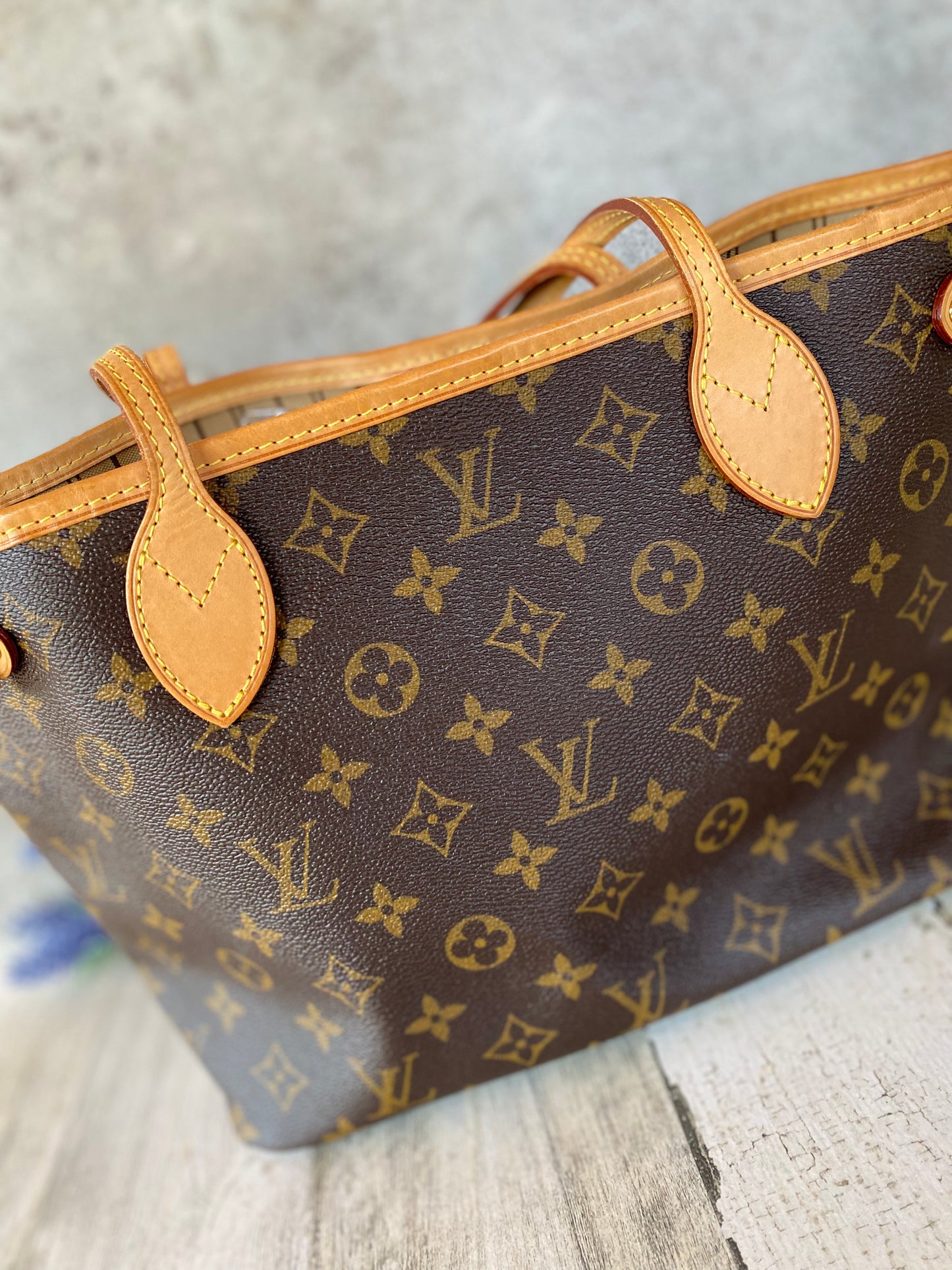 Preloved Authentic Neverfull PM monogram